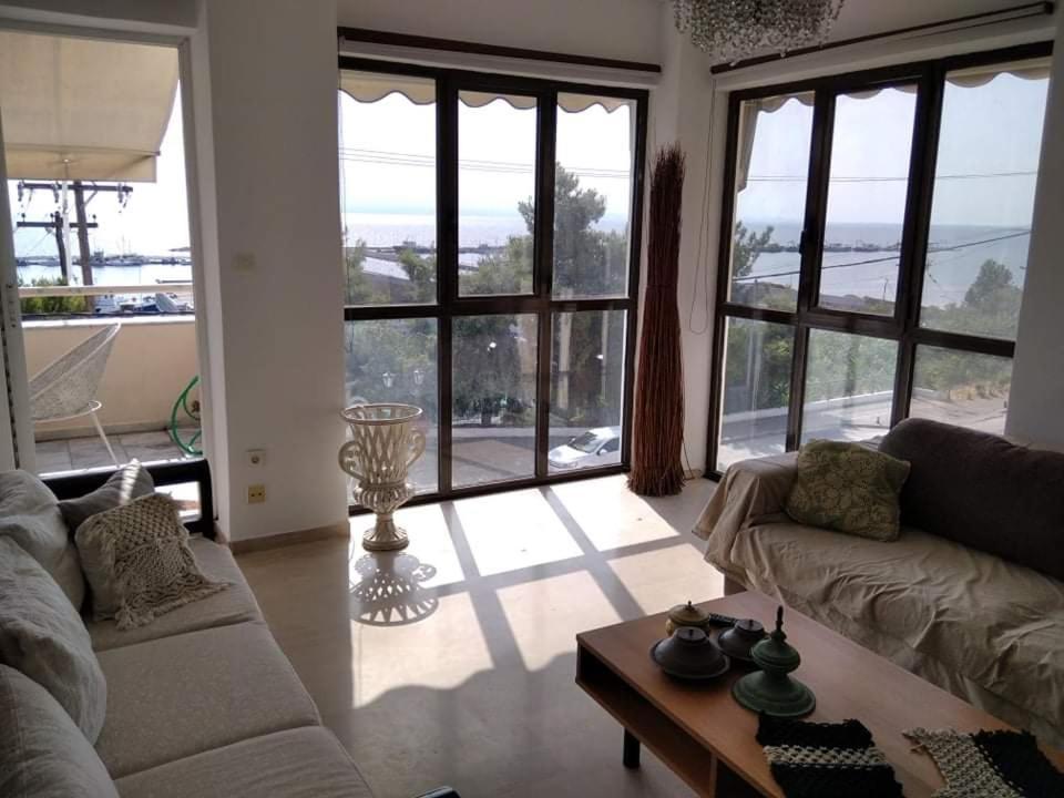 Super View Seafront Apartment Неа-Миханиона Экстерьер фото
